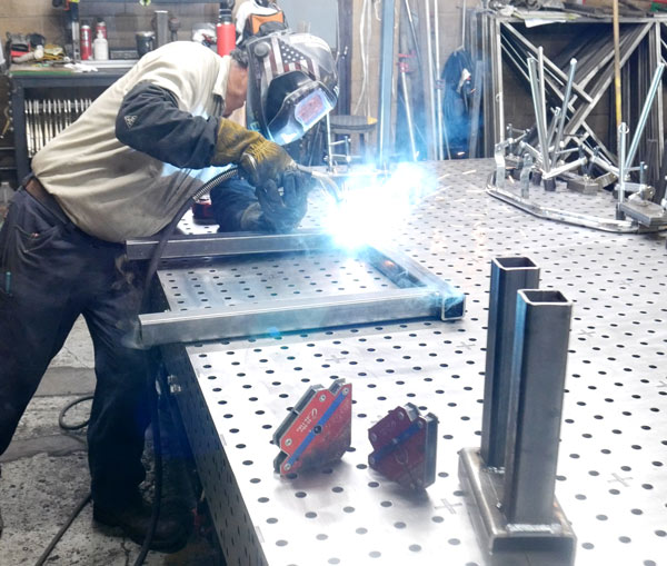 LTW-Welding-Table-with-Welder